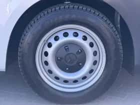Mercedes-Benz Vito (2019) thumbnail 39