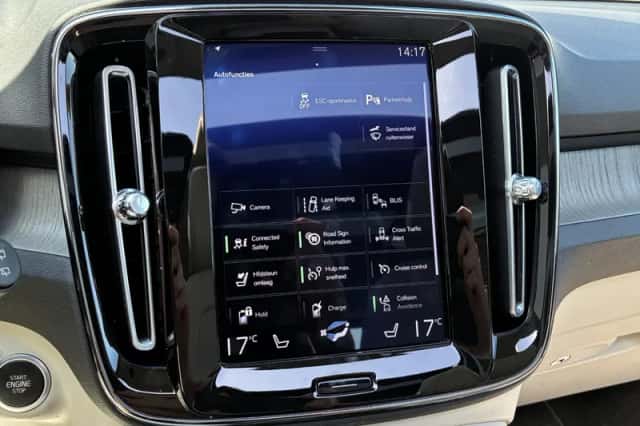 Volvo XC40 (2020) thumbnail 33