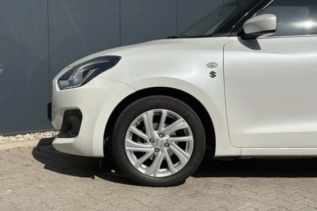 Suzuki Swift (2022) thumbnail 38