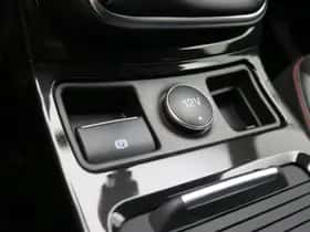 Ford Kuga (2018) thumbnail 36