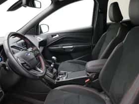 Ford Kuga (2018) thumbnail 7