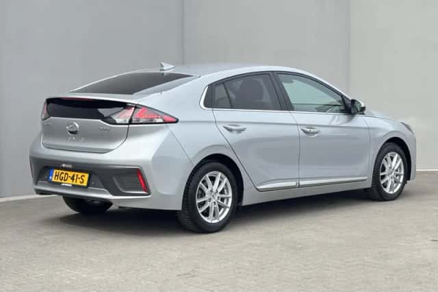 Hyundai Ioniq (2020) thumbnail 3