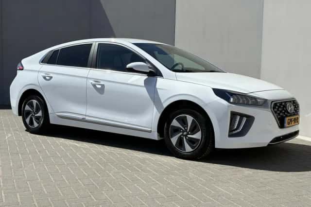 Hyundai Ioniq (2022) thumbnail 12