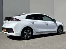 Hyundai Ioniq (2022) thumbnail 6