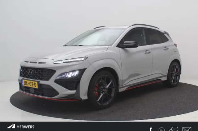 Hyundai Kona (2022) thumbnail 1