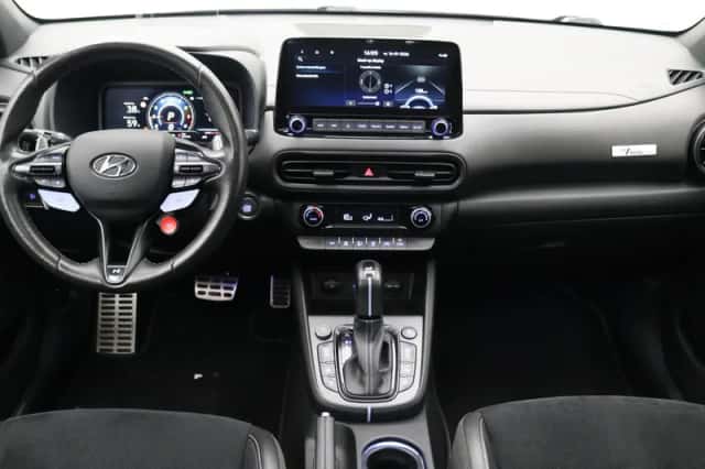 Hyundai Kona (2022) thumbnail 2