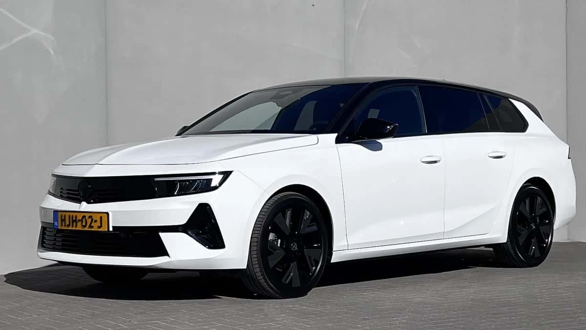 Opel Astra Sports Tourer (2025) — foto 1