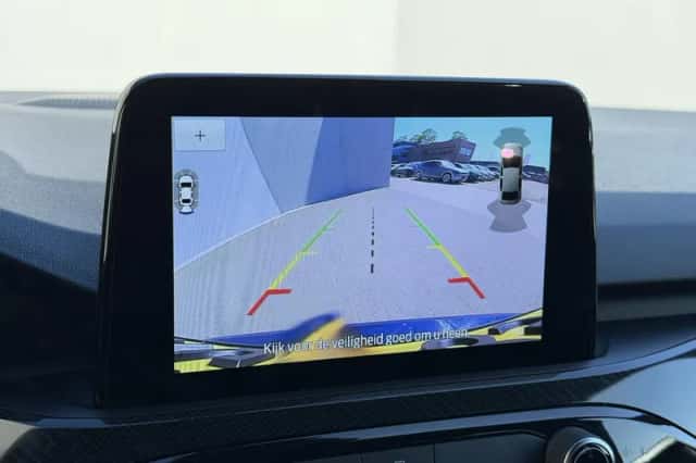 Ford Kuga (2023) thumbnail 27