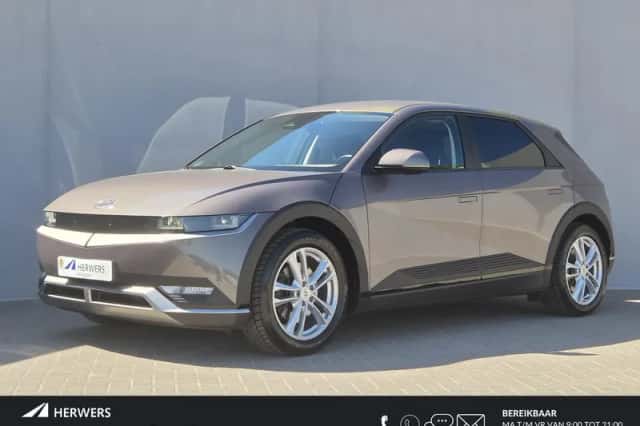 Hyundai Ioniq 5 (2022) thumbnail 1