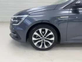 Renault Mégane (2023) thumbnail 18
