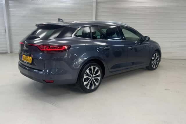 Renault Mégane (2023) thumbnail 3
