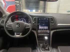Renault Mégane (2023) thumbnail 5