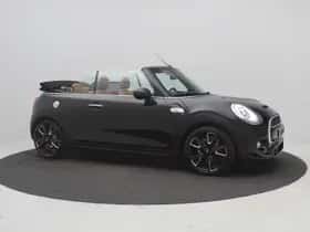 MINI Cabrio (2018) thumbnail 14