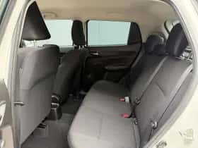 Suzuki Swift (2018) thumbnail 10