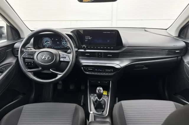 Hyundai i20 (2023) thumbnail 2