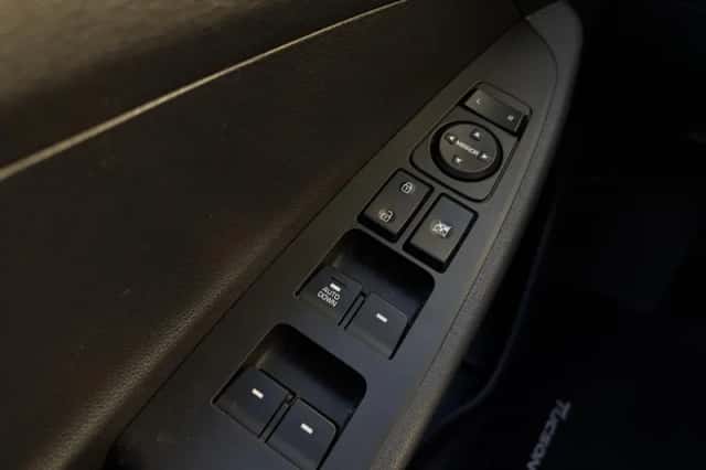 Hyundai Tucson (2019) thumbnail 13