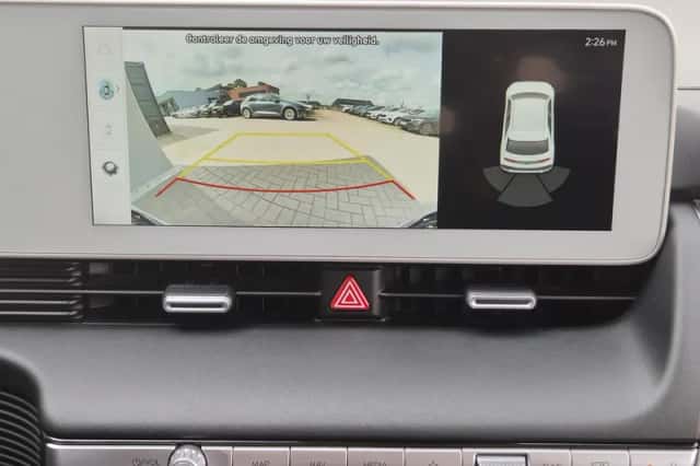 Hyundai Ioniq 5 (2022) thumbnail 5