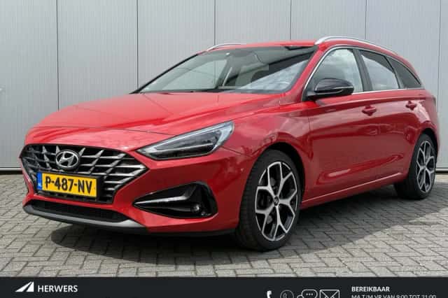 Hyundai i30 (2022) thumbnail 1