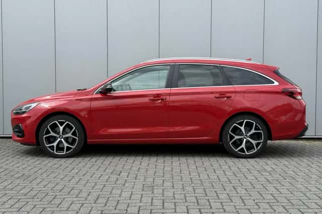 Hyundai i30 (2022) thumbnail 4
