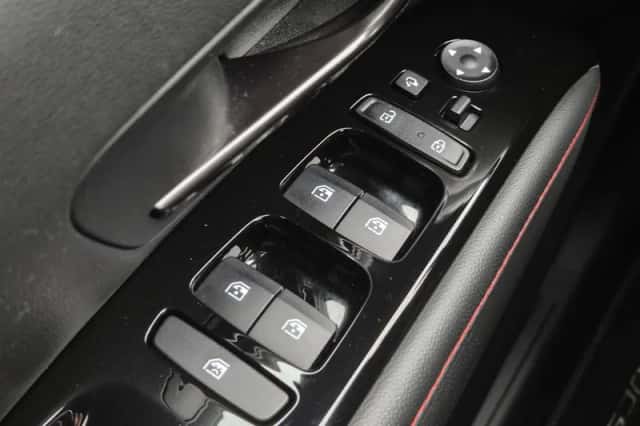 Hyundai Tucson (2022) thumbnail 25