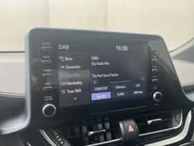 Toyota C-HR (2021) thumbnail 38