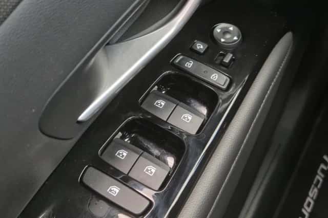Hyundai Tucson (2022) thumbnail 22