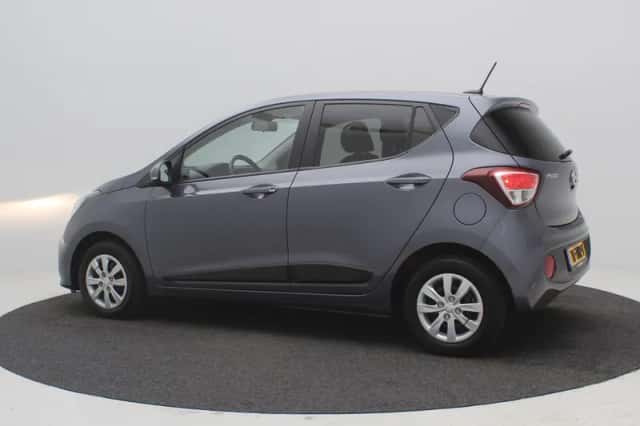 Hyundai i10 (2018) thumbnail 9