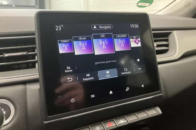 Renault Captur (2021) thumbnail 13
