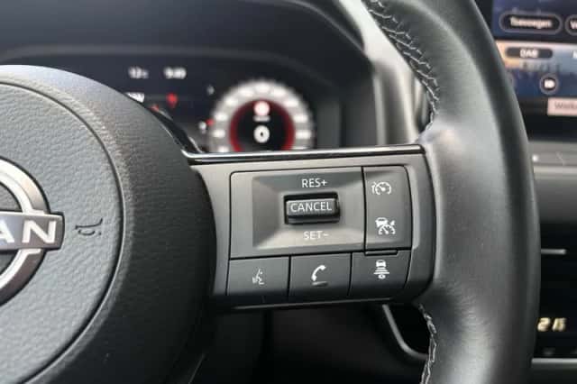 Nissan Qashqai (2023) thumbnail 12