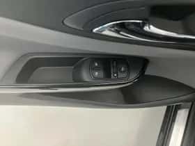 Opel Corsa (2017) thumbnail 30