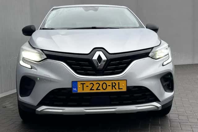 Renault Captur (2023) thumbnail 29