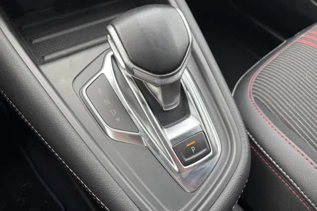 Renault Captur (2023) thumbnail 24