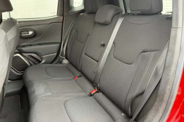 Jeep Renegade (2019) thumbnail 9