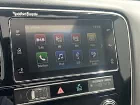Mitsubishi Outlander (2018) thumbnail 12