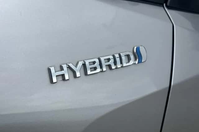 Toyota C-HR (2020) thumbnail 43