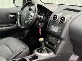 Nissan Qashqai (2011) thumbnail 10