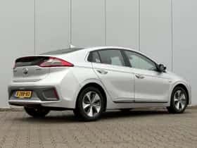 Hyundai Ioniq (2017) thumbnail 3