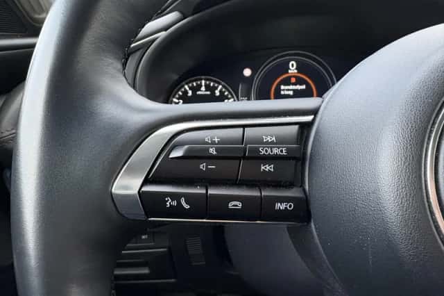 Mazda 3 (2024) thumbnail 15