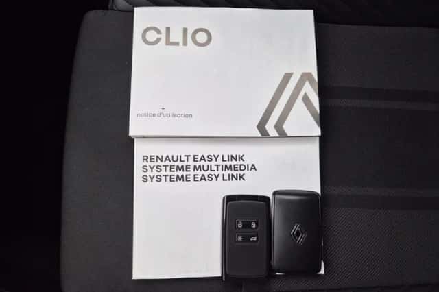 Renault Clio (2024) thumbnail 5