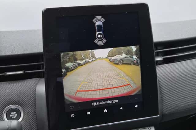 Renault Clio (2024) thumbnail 7