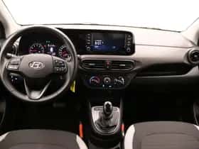 Hyundai i10 (2021) thumbnail 2