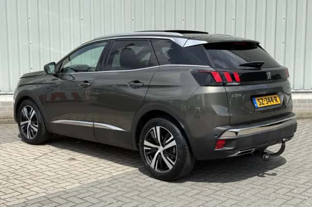 Peugeot 3008 (2018) thumbnail 14