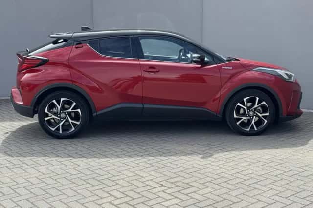 Toyota C-HR (2021) thumbnail 17