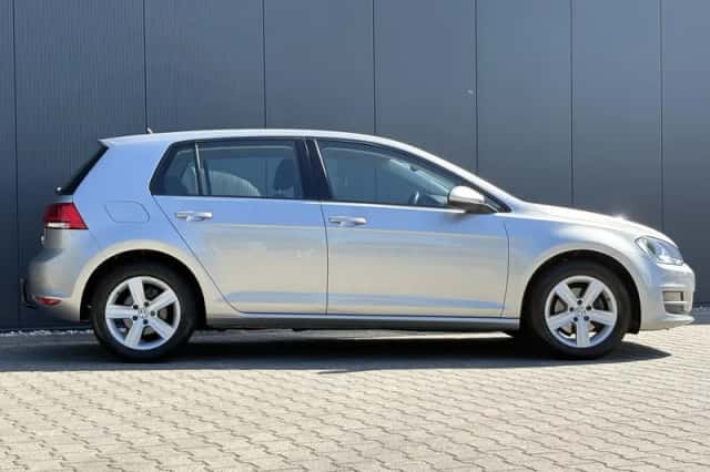 Volkswagen Golf (2014) thumbnail 16