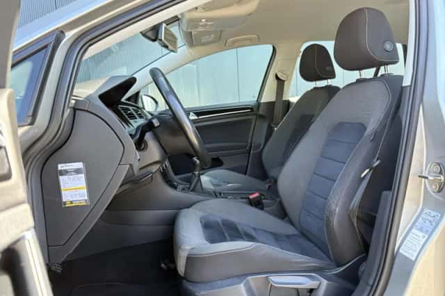 Volkswagen Golf (2014) thumbnail 6