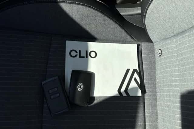 Renault Clio (2025) thumbnail 5
