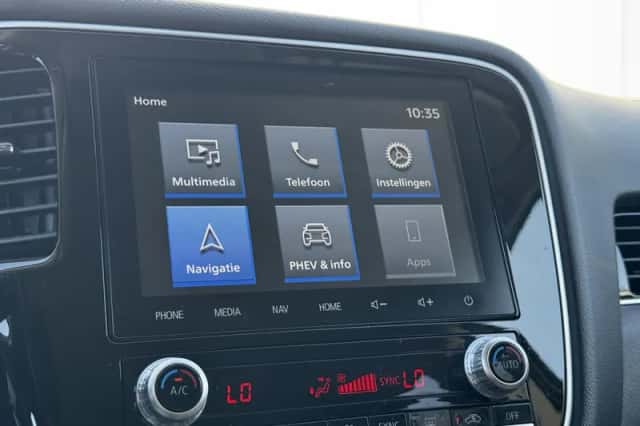 Mitsubishi Outlander (2021) thumbnail 20