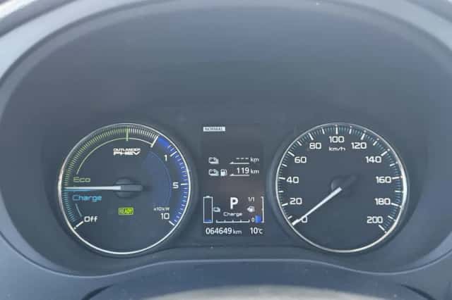 Mitsubishi Outlander (2021) thumbnail 37