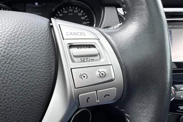 Nissan Qashqai (2016) thumbnail 11