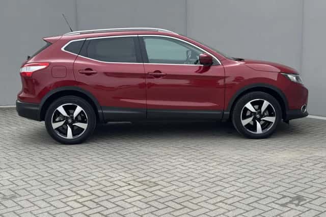 Nissan Qashqai (2016) thumbnail 17